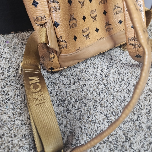 MCM Backpack With Scarf AUTHENTIC - Picture 11 of 16